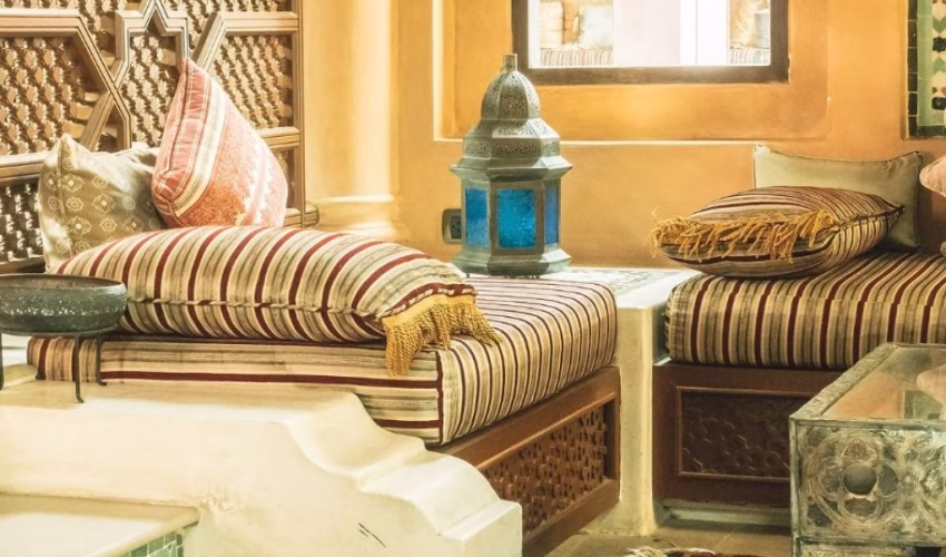 Moroccan interior design - a Moroccan traditional living room